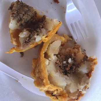 Donde Olga - Relleno de papa - Caribbean Near Me - Loíza, Puerto Rico