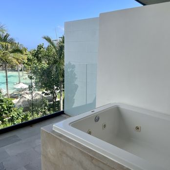 Haven Riviera Cancun - Outdoor patio - Resorts Near Me - Quintana Roo, ROO Haven Riviera Cancun - Outdoor patio - Resorts Near Me - Quintana Roo, ROO