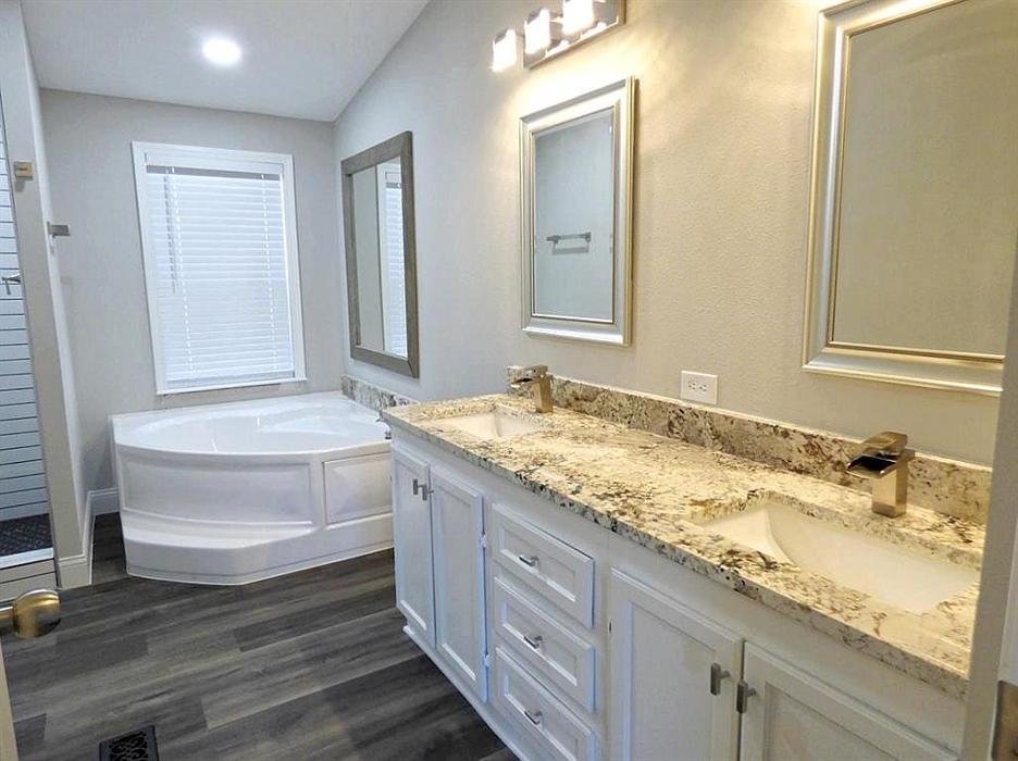 Slide of Solotzo Roofing