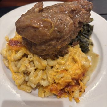 Melba's Restaurant - Smothered chicken, greens, and macaroni and cheese. - Southern Near Me - New York, New York Melba's Restaurant - Smothered chicken, greens, and macaroni and cheese. - Southern Near Me - New York, New York