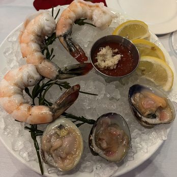 Hemenway's Restaurant - Seafood Near Me - Providence, Rhode Island