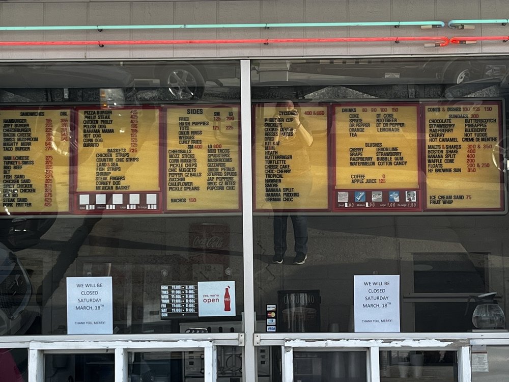 JIFFY BURGER 10 Photos & 28 Reviews 815 E Hwy 36, Smith Center