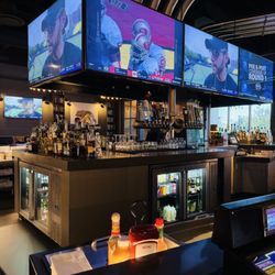The Lodge at St Rose - Main bar