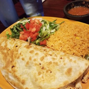 Los Compadres - Chicken Quesadilla with Rice - Mexican Near Me - Cedar Rapids, Iowa