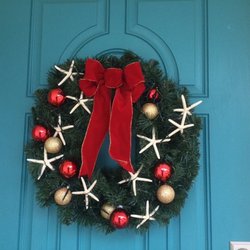 Sea Shell City - A few starfish added to our holiday wreath