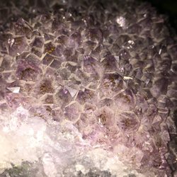 Alternative Lifestyle Solutions - Crystals for energy, and it smells wonderful in here too