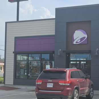 Taco Bell - The building. - Fast Food Near Me - Dayton, Texas Taco Bell - The building. - Fast Food Near Me - Dayton, Texas
