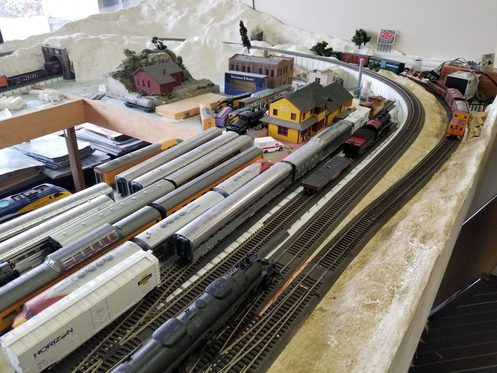 BECKERS MODEL RAILROAD SUPPLY Updated October 2024 2166 Silver Lake Rd NW, Saint Paul