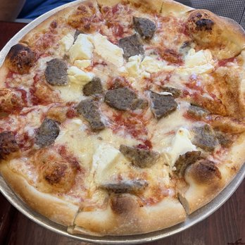 TreMonte Restaurant & Bar - Pizza with meatballs - Italian Near Me - Boston, Massachusetts TreMonte Restaurant & Bar - Pizza with meatballs - Italian Near Me - Boston, Massachusetts