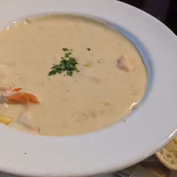 Shoestring Cafe - Corn chowder with shrimp - French Near Me - Richmond, British Columbia Shoestring Cafe - Corn chowder with shrimp - French Near Me - Richmond, British Columbia