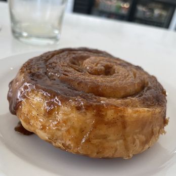 Magpie Diner - Morning Bun - Breakfast & Brunch Near Me - Harrisonburg, Virginia Magpie Diner - Morning Bun - Breakfast & Brunch Near Me - Harrisonburg, Virginia