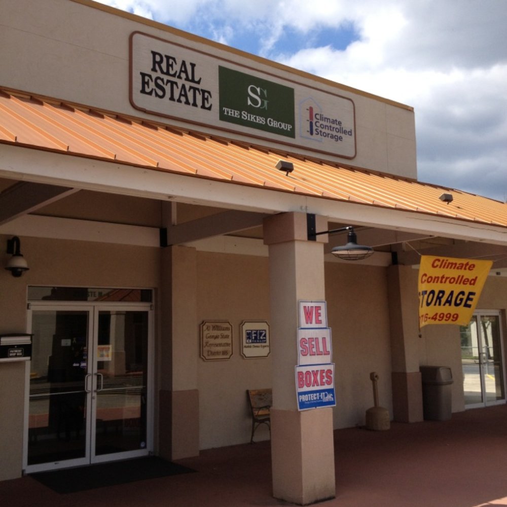 Military Discount Storage - Don't be fooled by our small store front - we have 500 units in multiple sizes. - Self Storage Near Me - Hinesville, Georgia Military Discount Storage - Don't be fooled by our small store front - we have 500 units in multiple sizes. - Self Storage Near Me - Hinesville, Georgia
