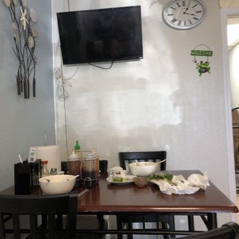 Pho Express - Table left unclean for abnormal amount of time - Vietnamese Near Me - Panama City Beach, Florida Pho Express - Table left unclean for abnormal amount of time - Vietnamese Near Me - Panama City Beach, Florida