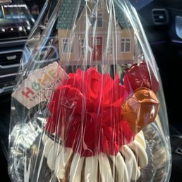 White chocolate raspberry with decoration added White chocolate raspberry with decoration added