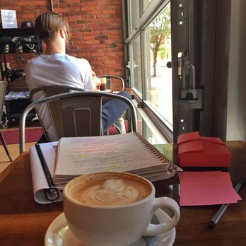 Espresso a Mano - Cozy corner - Coffee & Tea Near Me - Pittsburgh, Pennsylvania Espresso a Mano - Cozy corner - Coffee & Tea Near Me - Pittsburgh, Pennsylvania