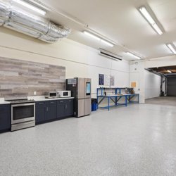 Vantage Commercial Real Estate - Interior of Commerical Spce ZOned C-4 in San Mateo County