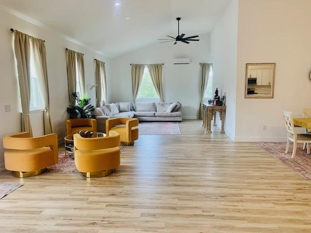 Slide of Houchins Family Construction