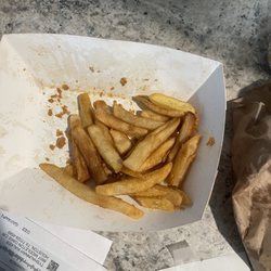 Chicken Plus - The amount of fries in the basket