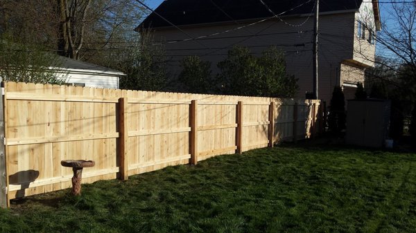 New Fencing - McAllister Fence specializes in wood, aluminum, steel and vinyl fencing.