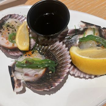 The Marketplace by Fabio Viviani - Scallops, raw with seaweed salad and ponzu - Buffets Near Me - Cabazon, California The Marketplace by Fabio Viviani - Scallops, raw with seaweed salad and ponzu - Buffets Near Me - Cabazon, California