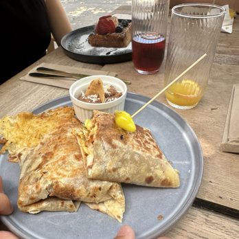 Zapata Cantina - Chorizo burrito - Restaurants Near Me - Loreto, BCS