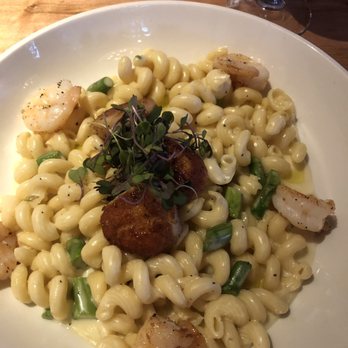 STIR - Scallop and shrimp mac and cheese - Cocktail Bars Near Me - Chattanooga, Tennessee STIR - Scallop and shrimp mac and cheese - Cocktail Bars Near Me - Chattanooga, Tennessee