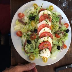 On Dine a la Cheminé