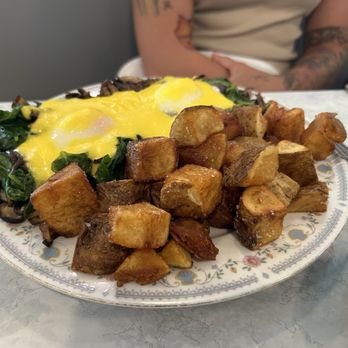 Irene's - Spinach Mushroom Benedict - Diners Near Me - Chicago, Illinois Irene's - Spinach Mushroom Benedict - Diners Near Me - Chicago, Illinois