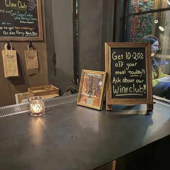 Brooklyn Winery - Inside decor - Venues & Event Spaces Near Me - Brooklyn, New York