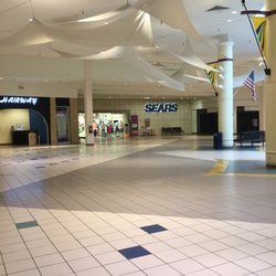 Country Club Mall - Sears indoor entrance with Hairway salon to left