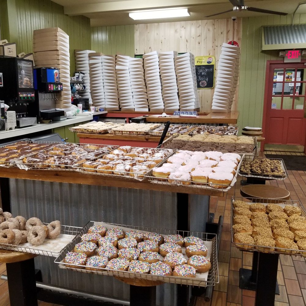 Sweetwater's Donut Mill - Gearing up for another night of hungry doughnut fans. - Donuts Near Me - Kalamazoo, Michigan Sweetwater's Donut Mill - Gearing up for another night of hungry doughnut fans. - Donuts Near Me - Kalamazoo, Michigan