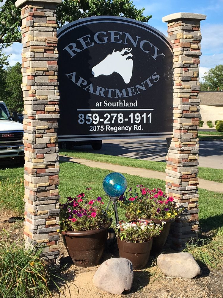 REGENCY MANOR APARTMENTS 2075 Regency Rd, Lexington, KY Yelp