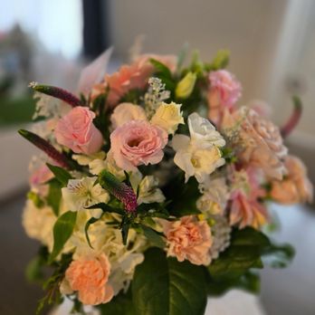 Pine Valley Florist - Beautiful flowers - Florists Near Me - Woodbridge, Ontario Pine Valley Florist - Beautiful flowers - Florists Near Me - Woodbridge, Ontario