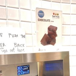 Tutti Frutti Frozen Yogurt - Broken Machine that tasted like chemicals