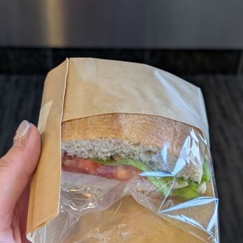 United Club - Turkey sandwich - Airport Lounges Near Me - Minneapolis, Minnesota United Club - Turkey sandwich - Airport Lounges Near Me - Minneapolis, Minnesota