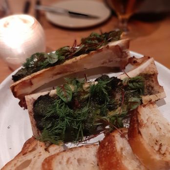 Limewood Bar & Restaurant - Bone marrow (delish) - New American Near Me - Berkeley, California Limewood Bar & Restaurant - Bone marrow (delish) - New American Near Me - Berkeley, California