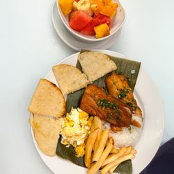 Juanchos Fonda - Experience the perfect fusion of tropical flavors and Colombian tradition, crafted with fresh ingredients and a dedication to quality.