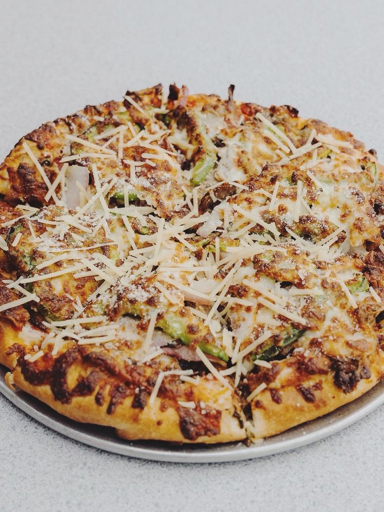 Food from Sella's Calzone & Pizza