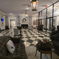 Virginia's Natural Bridge Park and Historic Hotel - The glhotel lobby in December