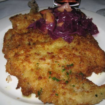Coco Pazzo - pork chop with apples and red cabbage - Tuscan Near Me - Chicago, Illinois Coco Pazzo - pork chop with apples and red cabbage - Tuscan Near Me - Chicago, Illinois