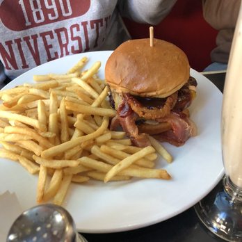 Ruby's Diner - Diners Near Me - Whittier, California Ruby's Diner - Diners Near Me - Whittier, California