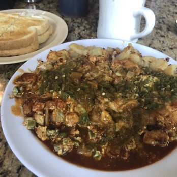 Cozy Cafe - Chicken Fajita Omelette with the green Chile salsa on top! - Greek Near Me - Redondo Beach, California Cozy Cafe - Chicken Fajita Omelette with the green Chile salsa on top! - Greek Near Me - Redondo Beach, California