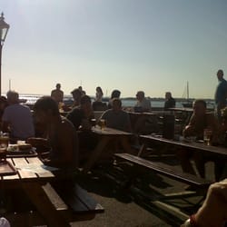 Peter Boat Inn