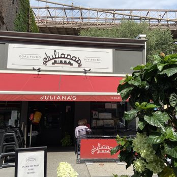 Juliana's - Restaurant front - Pizza Near Me - Brooklyn, New York Juliana's - Restaurant front - Pizza Near Me - Brooklyn, New York