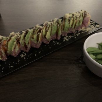 Harumi - Sweet potato roll with soy paper with a side of edamame. - Japanese Near Me - Phoenix, Arizona
