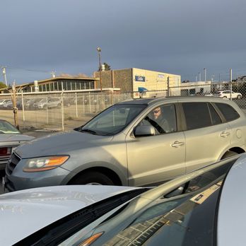 Chilton Auto Body - Rude and aggressive employee closing shop early. - Body Shops Near Me - Burlingame, California Chilton Auto Body - Rude and aggressive employee closing shop early. - Body Shops Near Me - Burlingame, California