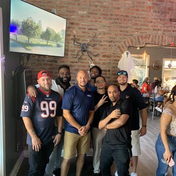 Velvet Oak Tavern - Pubs Near Me - Houston, Texas Velvet Oak Tavern - Pubs Near Me - Houston, Texas