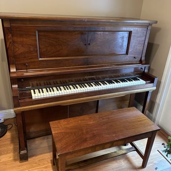 Goskie's Piano Service - Piano tuning and repair. Cleaning, Regulation, action work, key top chip repair or replacement, Hammer shaping, cabinet work. - Piano Services Near Me - High Ridge, Missouri Goskie's Piano Service - Piano tuning and repair. Cleaning, Regulation, action work, key top chip repair or replacement, Hammer shaping, cabinet work. - Piano Services Near Me - High Ridge, Missouri