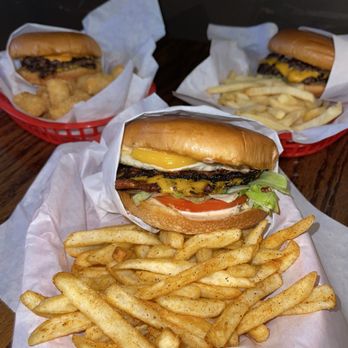 Flats Burgers - K-Pop Burger Sarap Manila Burger Wasa-bish Burger Cajun - Cajun Fries Regular Fries Tator Tots - Fast Food Near Me - San Francisco, California