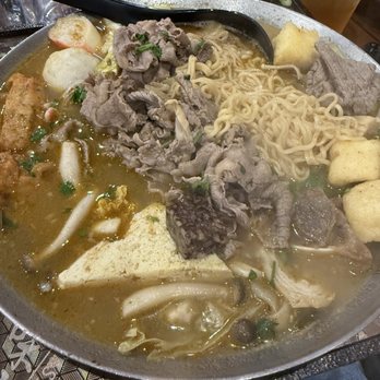 Tasty Pot - Taiwanese Supreme Spicy Hot Soup (swapped out spicy for nonspicy beef soup) - Hot Pot Near Me - Palo Alto, California